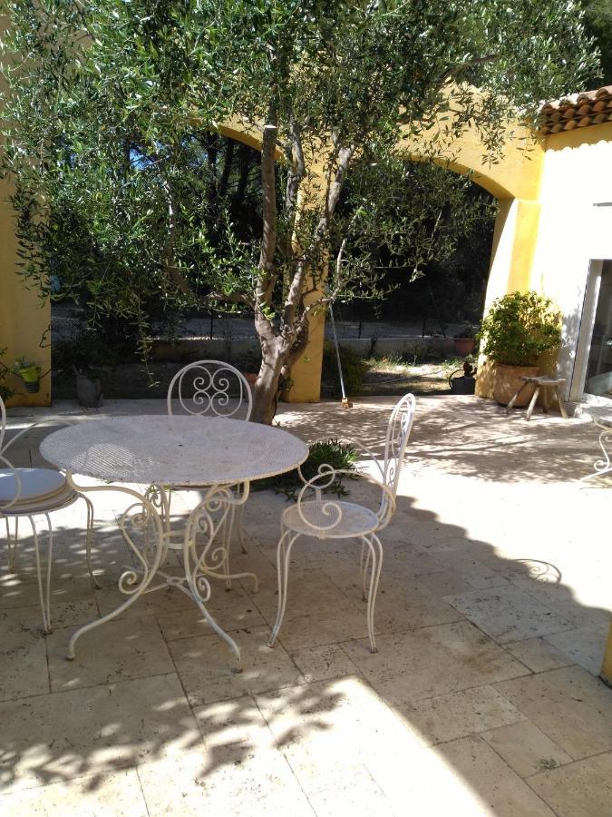 Villa De La Terre Blanche Sanary-sur-Mer Ngoại thất bức ảnh
