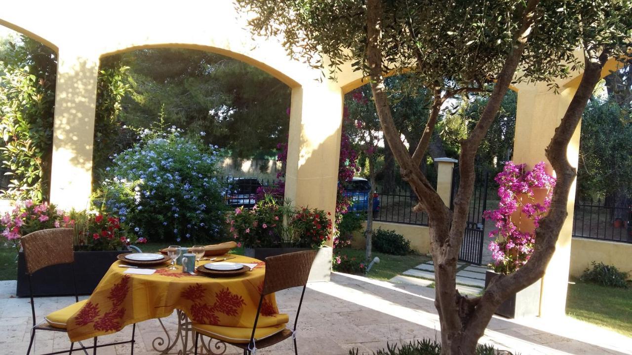 Villa De La Terre Blanche Sanary-sur-Mer Ngoại thất bức ảnh