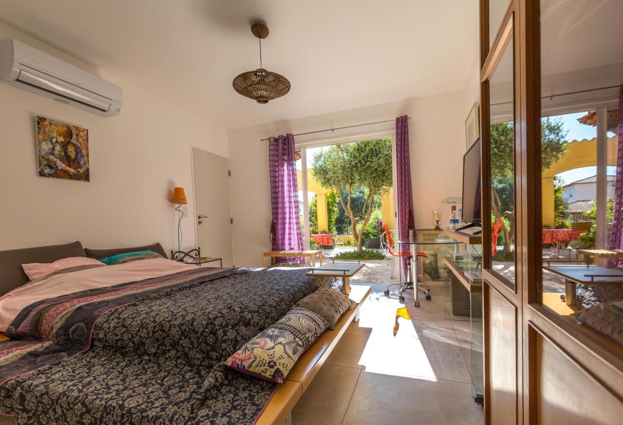 Villa De La Terre Blanche Sanary-sur-Mer Ngoại thất bức ảnh